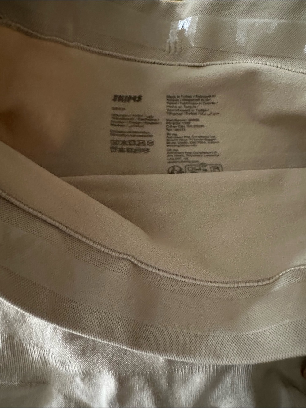 SKIMS Nude High-Waist Mid Thigh Sculpt Shorts NWT✨🍑 - Picture 4 of 6